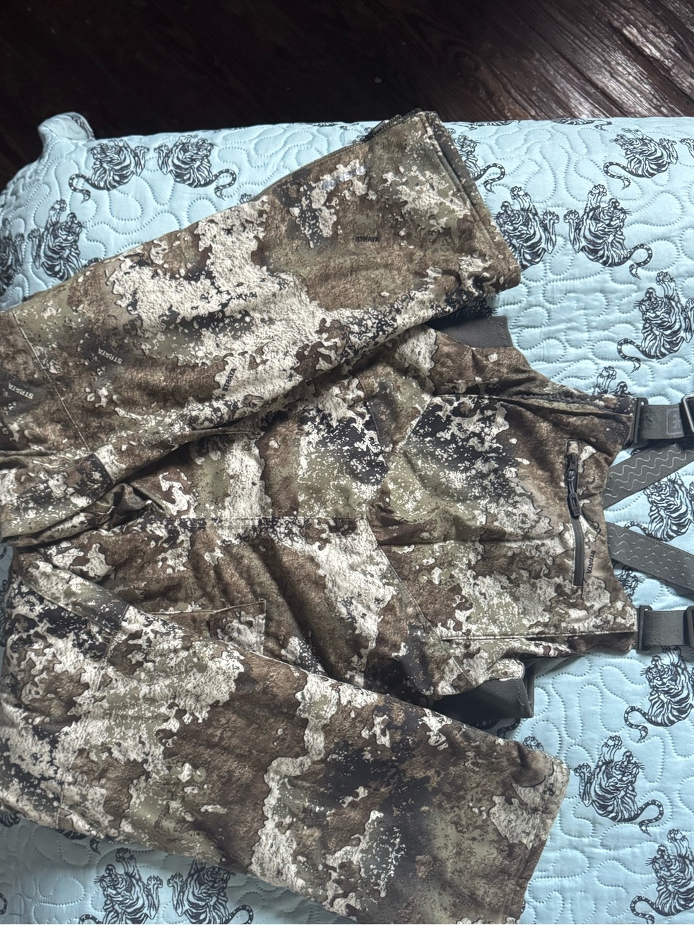 “SHE” women’s outdoor insulated bibs camo - Picture 5 of 5